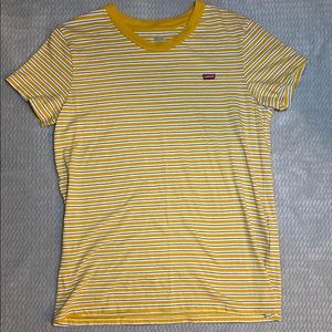 Levi’s yellow shirt 🤎